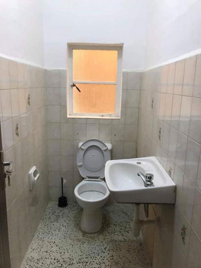 Camag Apartment - Very Close To Airport Бірзеббуджа Екстер'єр фото