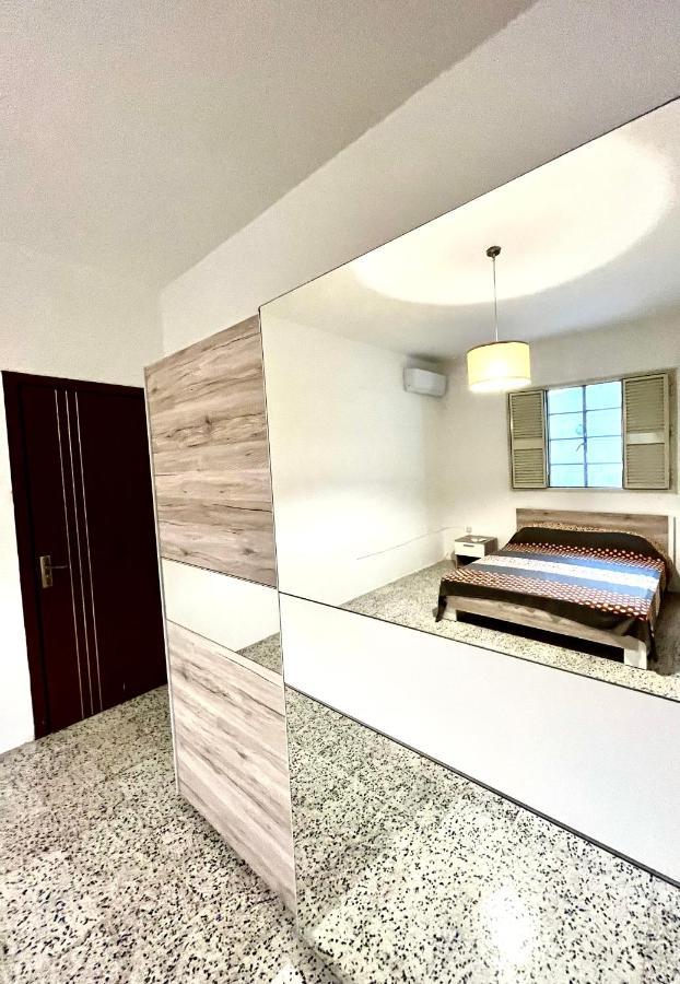 Camag Apartment - Very Close To Airport Бірзеббуджа Екстер'єр фото