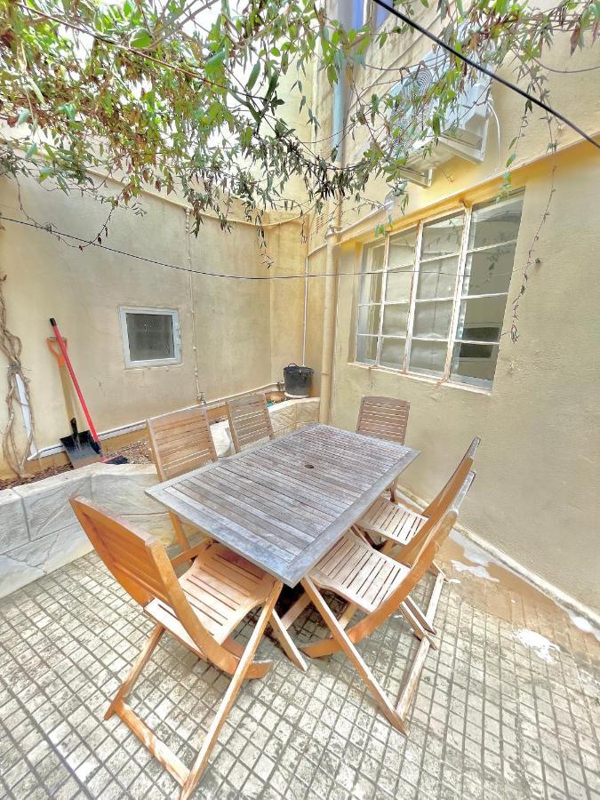 Camag Apartment - Very Close To Airport Бірзеббуджа Екстер'єр фото